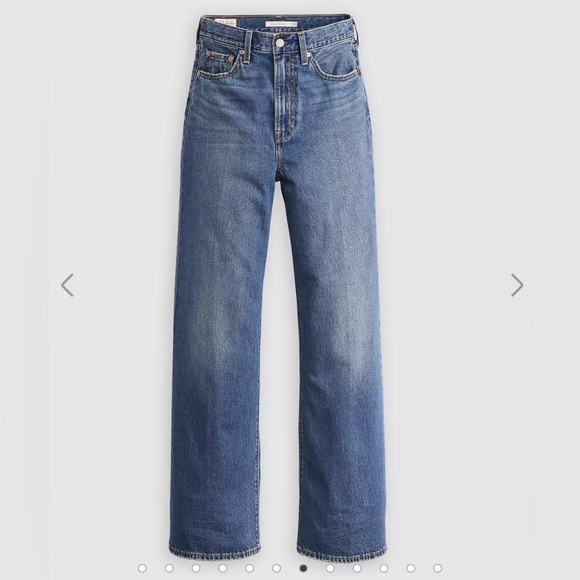 Levi's Denim - Levi premium ribcage wide leg jeans size 28 full length
